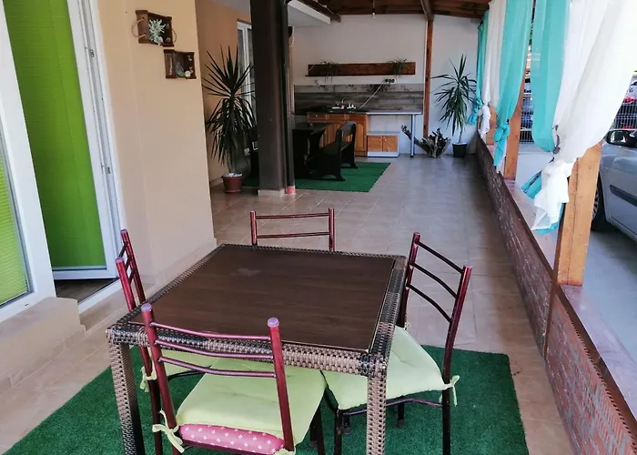 Path Ways To The Sea -пътека към морето